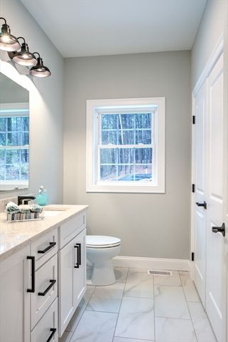 344B Hampshire Rd, Methuen, MA 01844