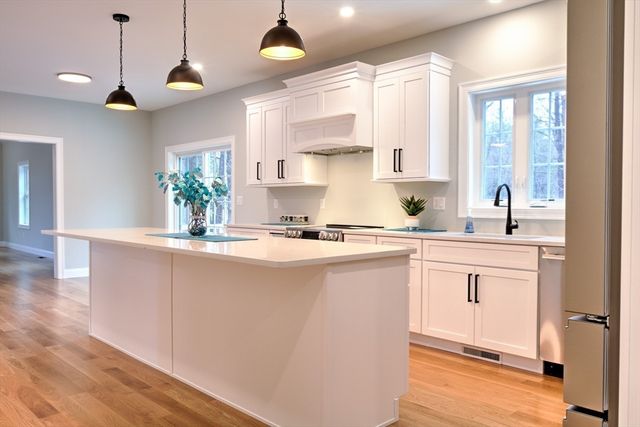 344B Hampshire Rd, Methuen, MA 01844