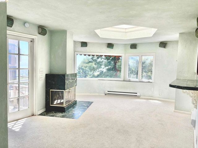 916 Cragmont Ave, Berkeley, CA 94708