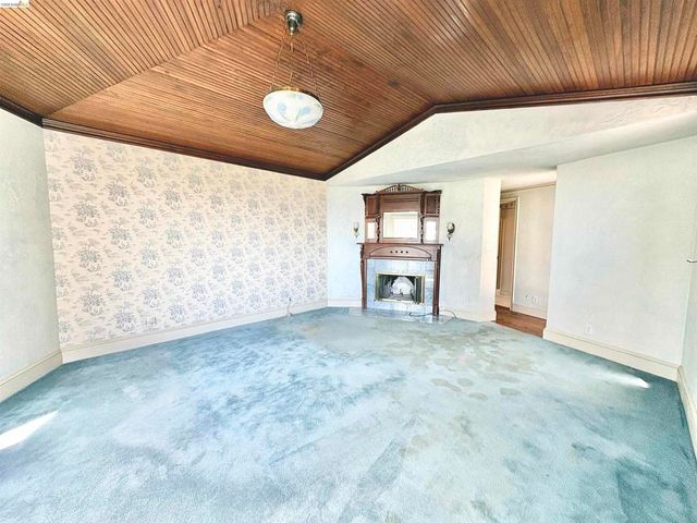 916 Cragmont Ave, Berkeley, CA 94708