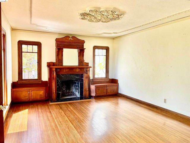 916 Cragmont Ave, Berkeley, CA 94708