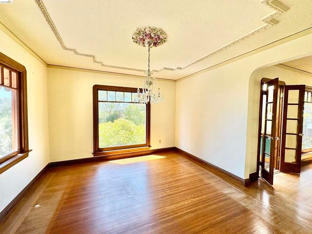 916 Cragmont Ave, Berkeley, CA 94708
