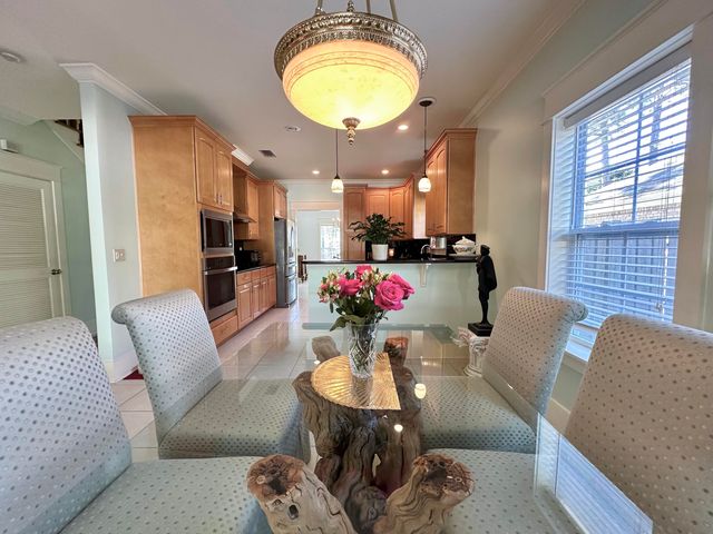 786 Symphony Way, Freeport, FL 32439