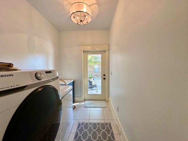 786 Symphony Way, Freeport, FL 32439