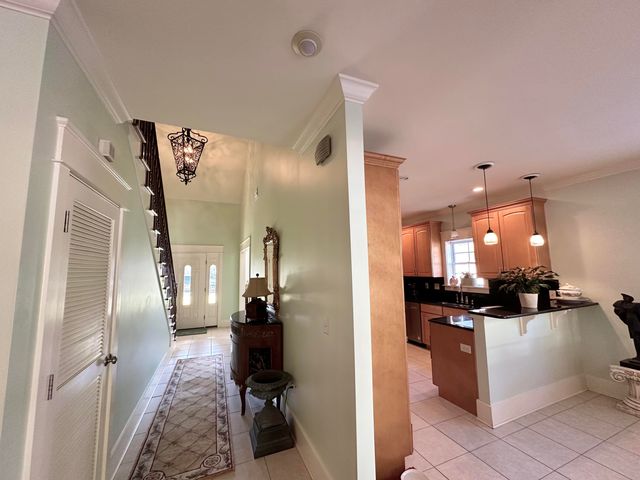 786 Symphony Way, Freeport, FL 32439