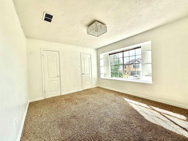223 Almond Drive, Lake Jackson, TX 77566