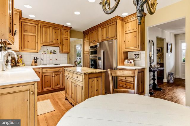 32 NORWICH DR, Sewell, NJ 08080