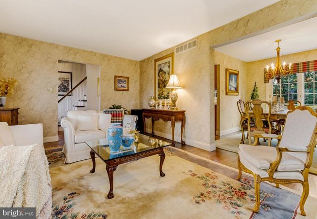 32 NORWICH DR, Sewell, NJ 08080