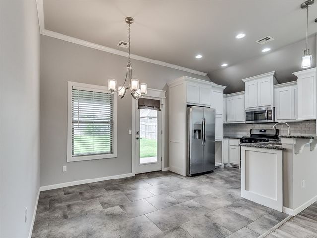 8612 SW 36th Terrace, Oklahoma City, OK 73179