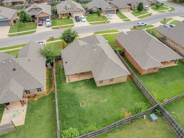 8612 SW 36th Terrace, Oklahoma City, OK 73179