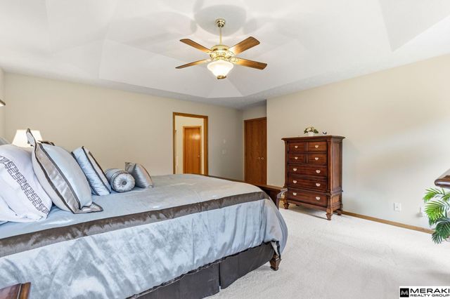 1303 Western Hills Drive, Papillion, NE 68046