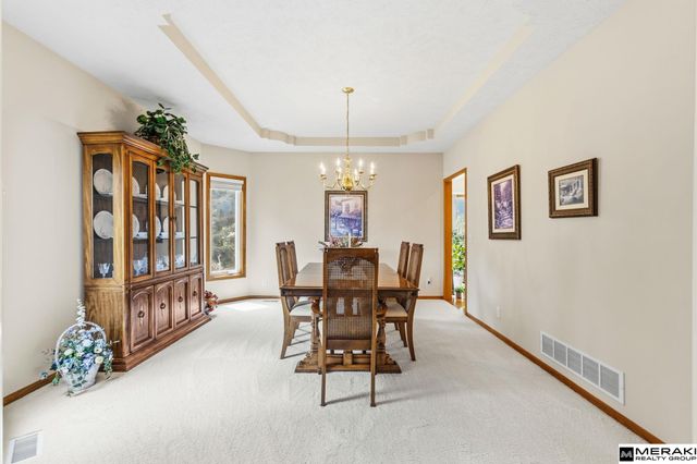 1303 Western Hills Drive, Papillion, NE 68046