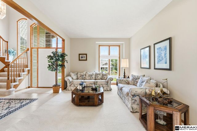 1303 Western Hills Drive, Papillion, NE 68046