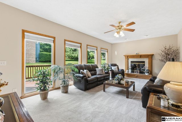 1303 Western Hills Drive, Papillion, NE 68046