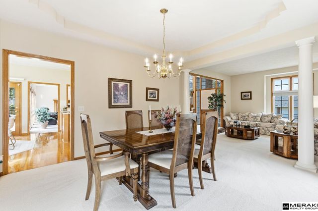 1303 Western Hills Drive, Papillion, NE 68046