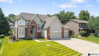1303 Western Hills Drive, Papillion, NE 68046