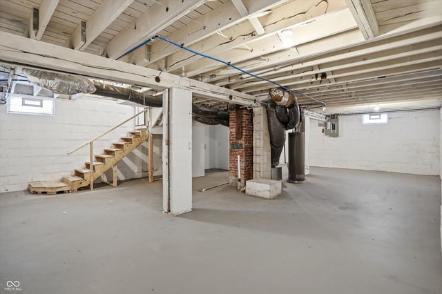 2165 N Harding Street, Indianapolis, IN 46202