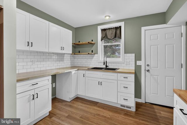 156 S HANOVER ST, Lebanon, PA 17042