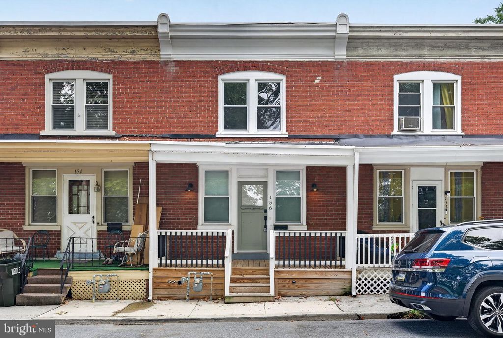 156 S HANOVER ST, Lebanon, PA 17042