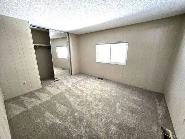 8975 Lawrence Welk Drive 424, Escondido, CA 92026