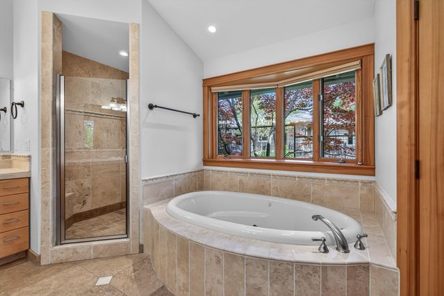 602 Ashland Street, Ashland, OR 97520