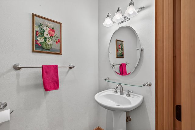 602 Ashland Street, Ashland, OR 97520