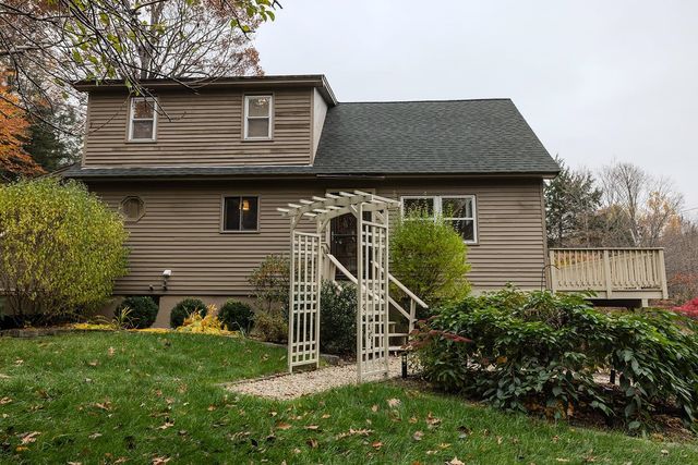 30 Avalon Road, Farmington, NH 03835