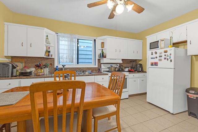 3923 N Newcastle Avenue, Chicago, IL 60634