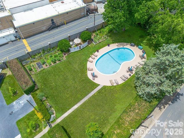 1300 Reece Road 520, Charlotte, NC 28209