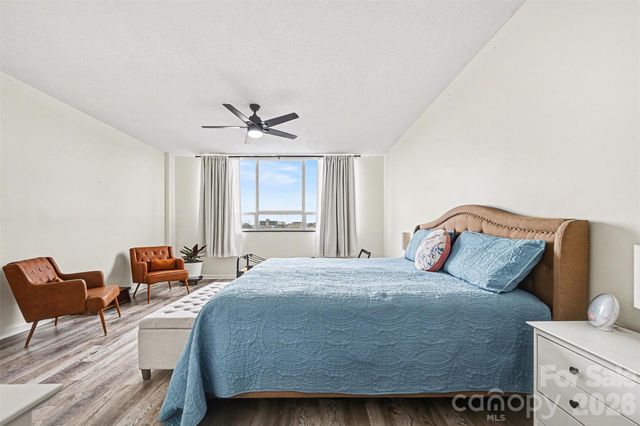 1300 Reece Road 520, Charlotte, NC 28209