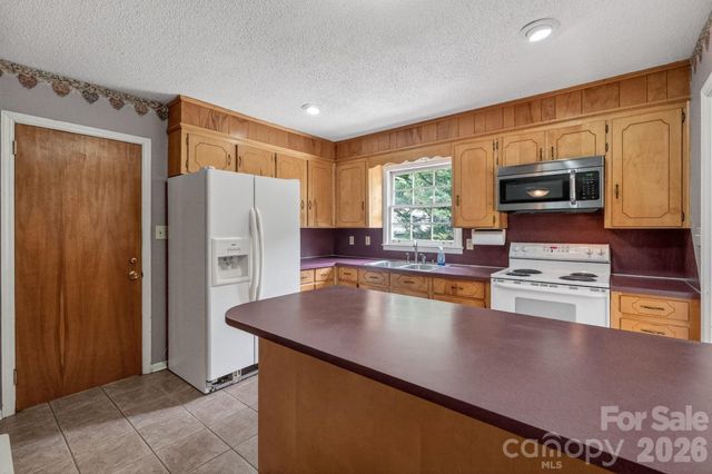 710 Twin Oaks Road, Davidson, NC 28036