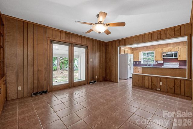 710 Twin Oaks Road, Davidson, NC 28036