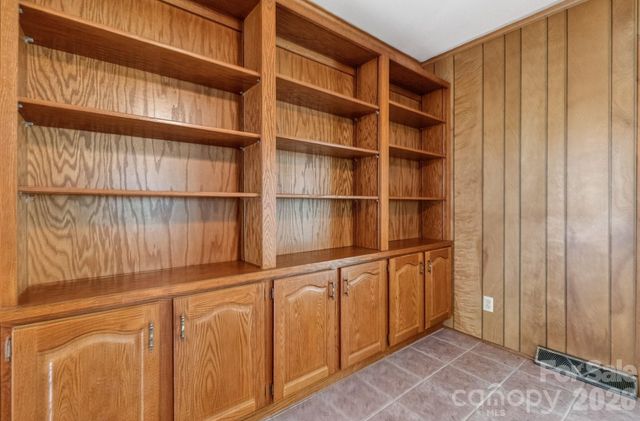 710 Twin Oaks Road, Davidson, NC 28036
