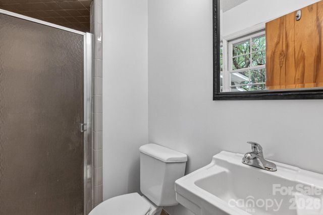 710 Twin Oaks Road, Davidson, NC 28036