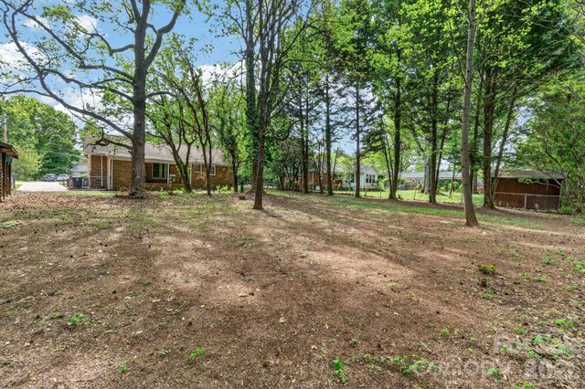 710 Twin Oaks Road, Davidson, NC 28036
