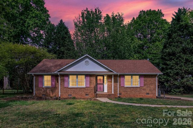 710 Twin Oaks Road, Davidson, NC 28036