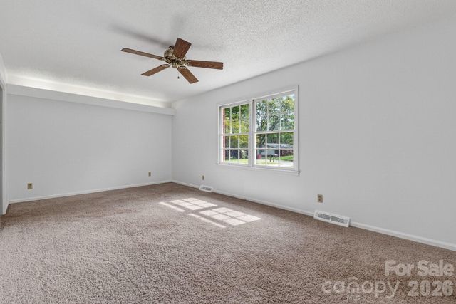 710 Twin Oaks Road, Davidson, NC 28036