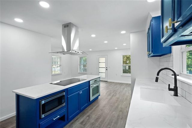 321 Henry Aaron SW Avenue, Atlanta, GA 30310