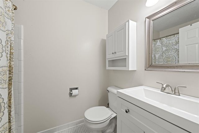 35934 Ann Arbor Trail 115, Livonia, MI 48150