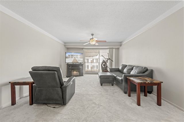 35934 Ann Arbor Trail 115, Livonia, MI 48150