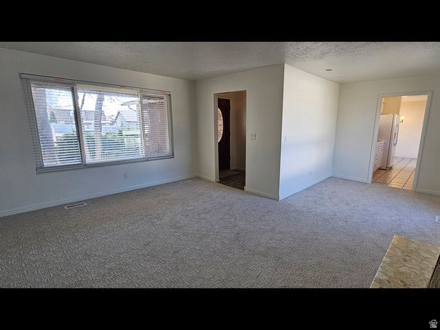 1033 E 825 N, Layton, UT 84040