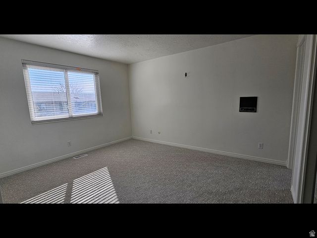 1033 E 825 N, Layton, UT 84040