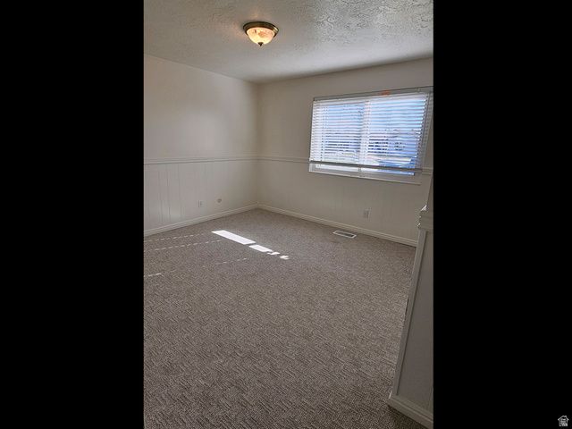 1033 E 825 N, Layton, UT 84040