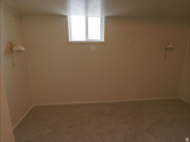 1033 E 825 N, Layton, UT 84040