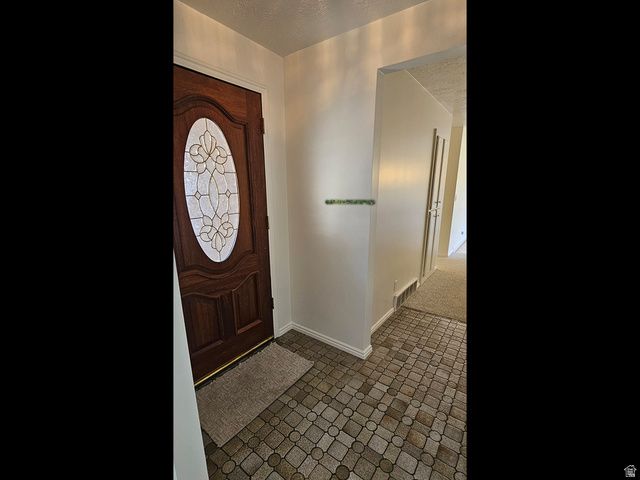 1033 E 825 N, Layton, UT 84040