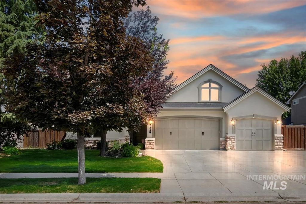 2248 W Tango Creek Dr, Meridian, ID 83646