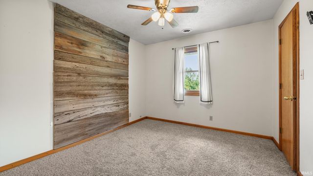 1323 Younger Road, Bedford, IN 47421