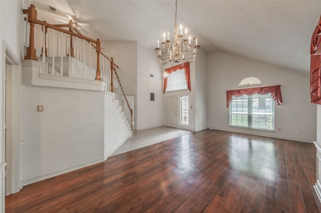 2325 Valley Falls Avenue, Mesquite, TX 75181