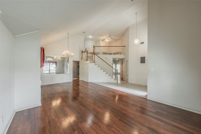 2325 Valley Falls Avenue, Mesquite, TX 75181