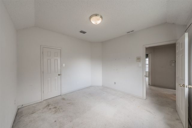 2325 Valley Falls Avenue, Mesquite, TX 75181